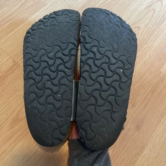 Birkenstock Silver Metallic Thong Toe / Slip On Sandals Size 39 - Picture 6 of 7